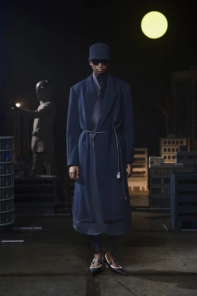 Look 7
